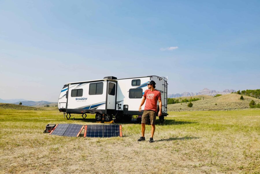 Using the Sun to Power Your RV